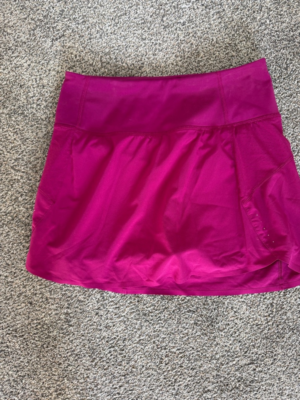 Athleta Magenta run with it Skort